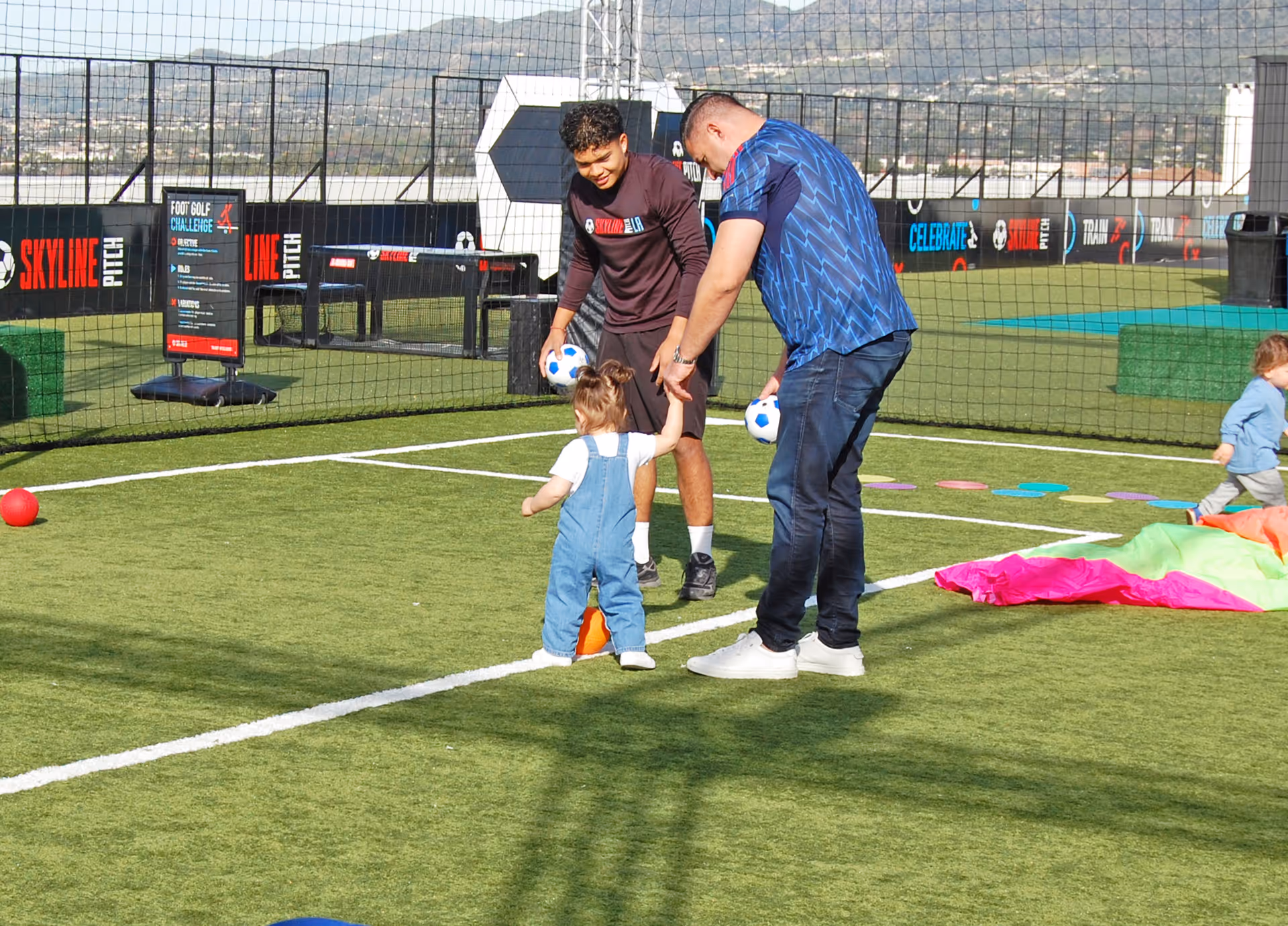 PLAYERS & FAMILIES